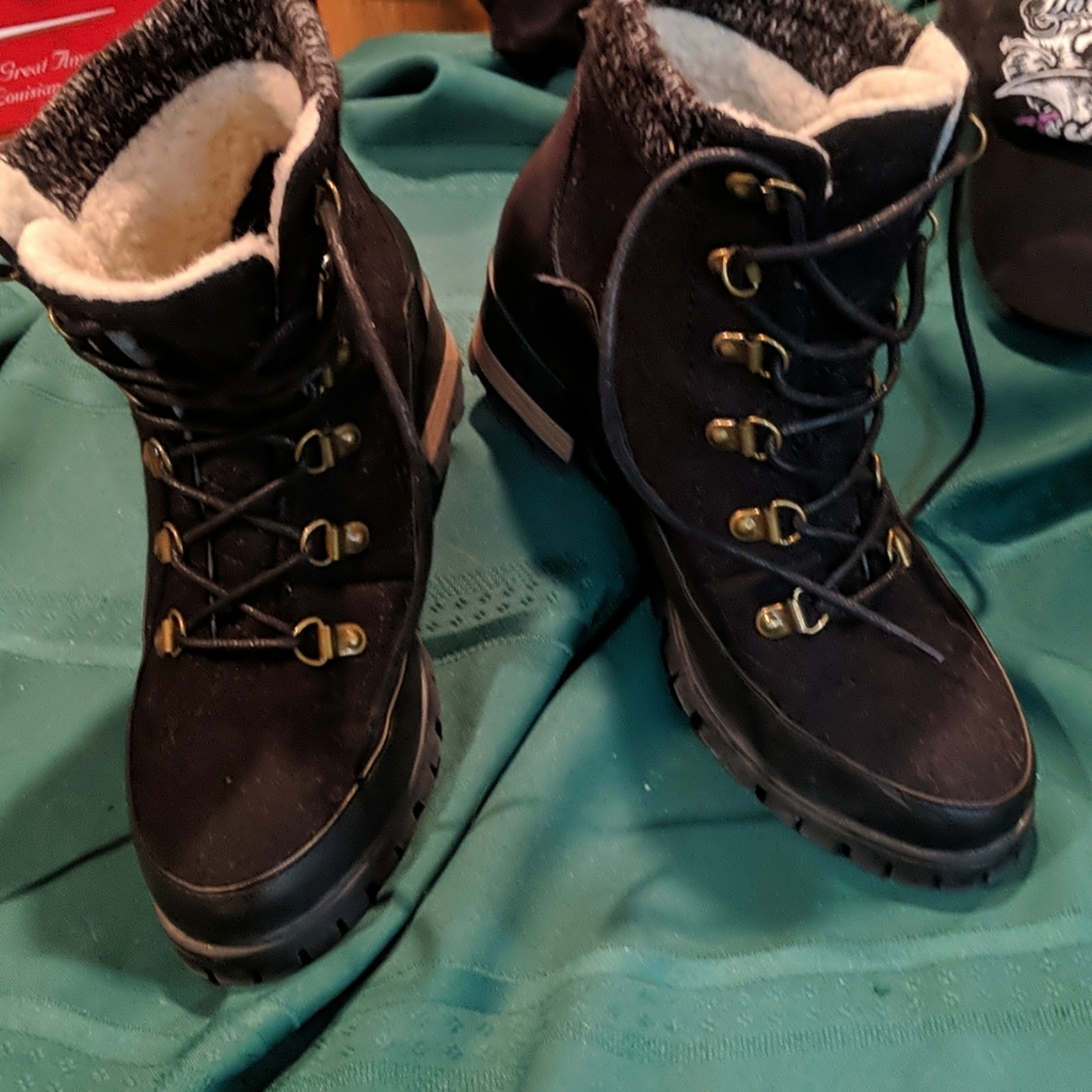 Boots 7.5